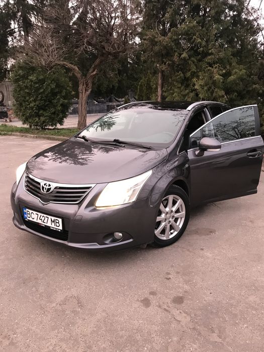 Тойота Авенсіс D-CAT 2.2 дизель