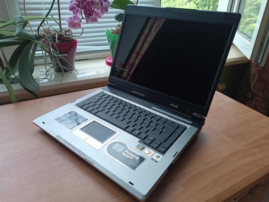 Ноутбук ASUS A6K в хорошем состоянии