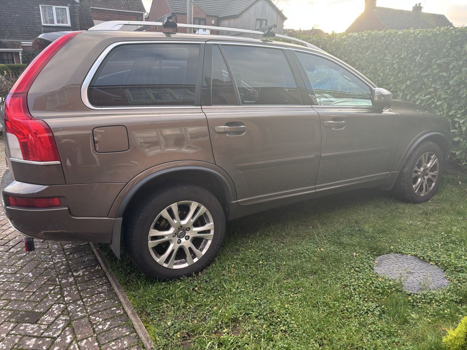 Продаю VOLVO xc90 disel 2.4 2013 automatic