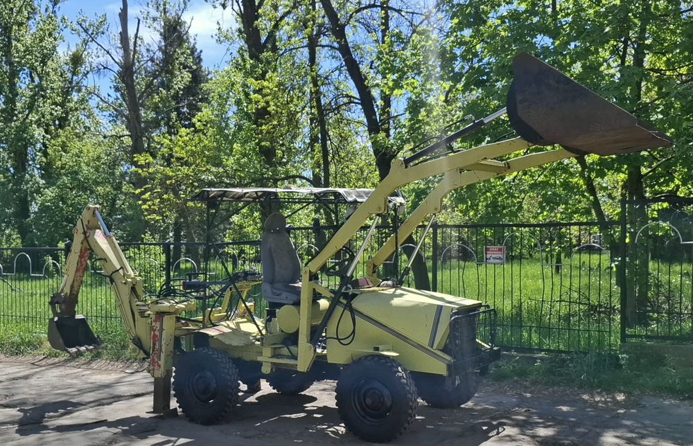 Koparkoładowarka sam ladowarka koparka transport