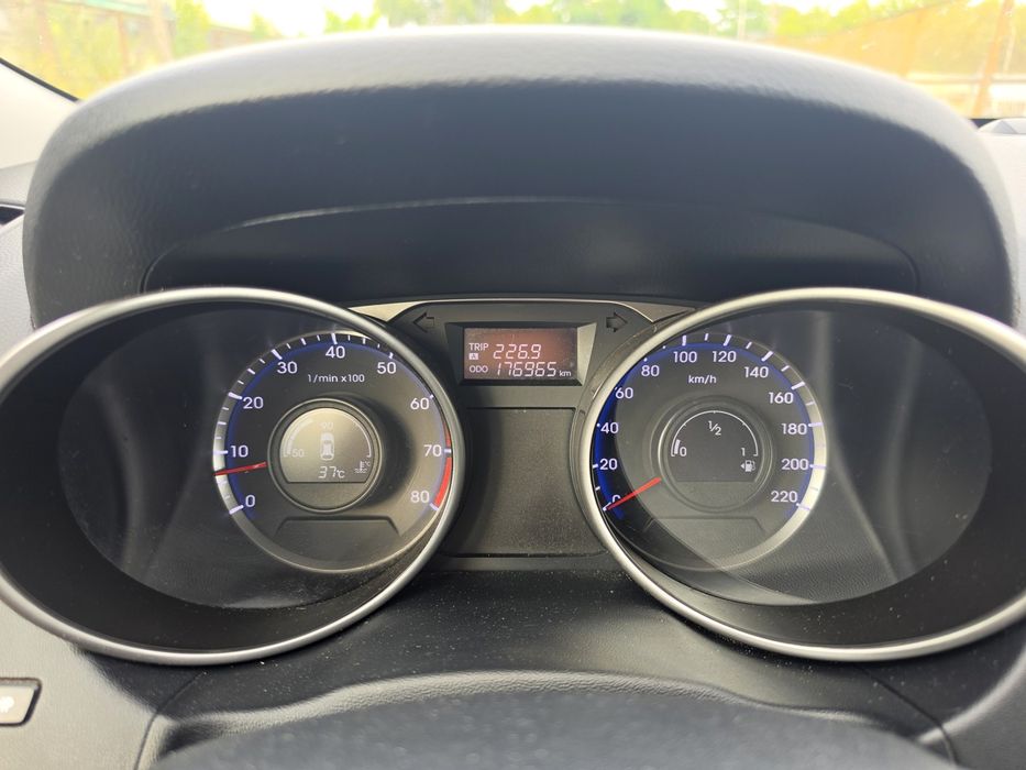 Hyundai ix35 2. 0 Benzyna 163KM | 176 tys. km | Android/ hak / raty