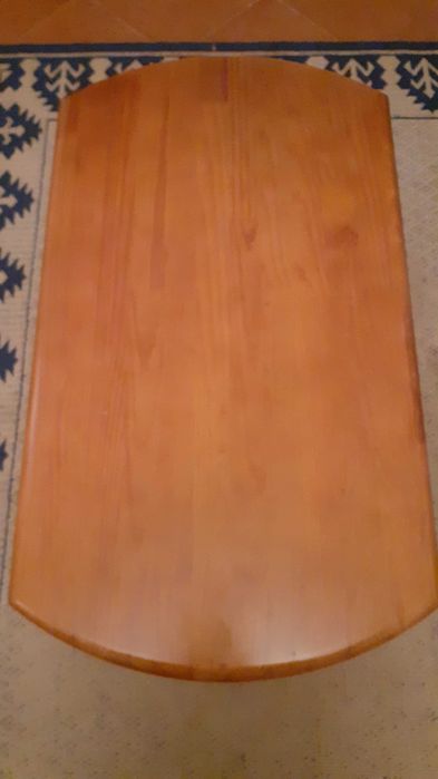 Mesa de centro para sala de estar em Pinho Mel