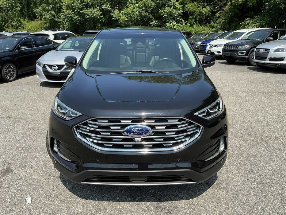 Ford Edge Titanium      2019