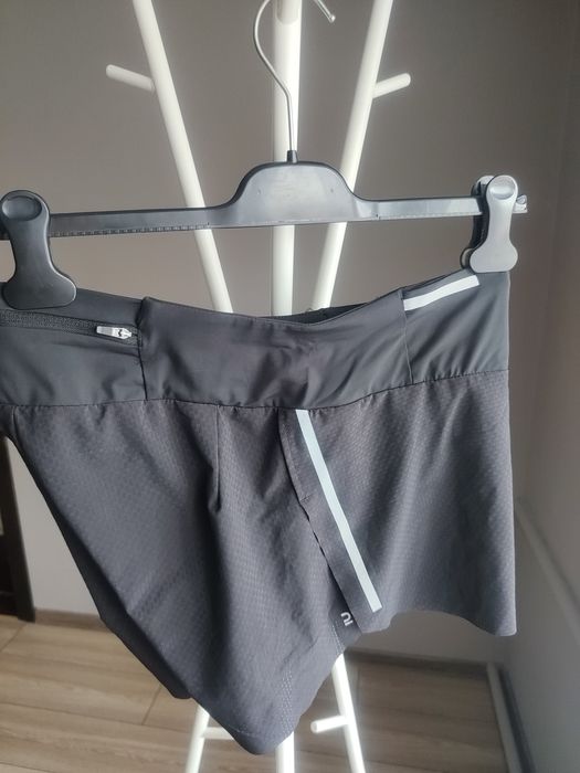 Спортивні шорти жіночі decathlon