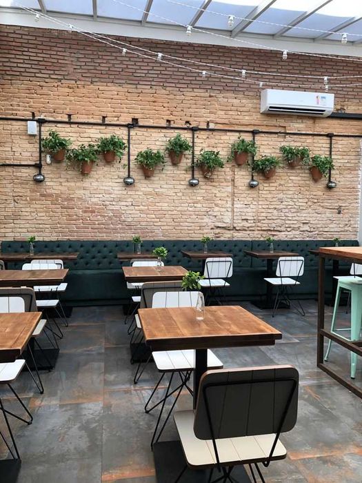 Ресторан кафе бар столы стулья барные стойки