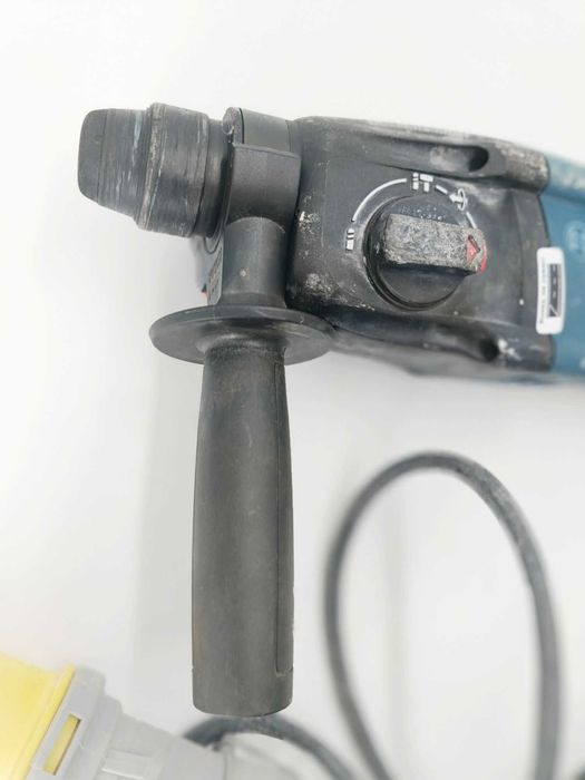 Młot udarowy bosch gbh 2 21 sds plus 720w 2j używany 110v