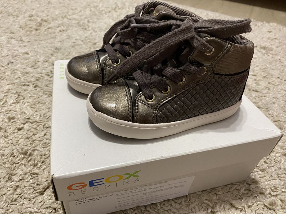 Хайтопи для дівчинки демісезонні черевички ботінки geox 23 розмір