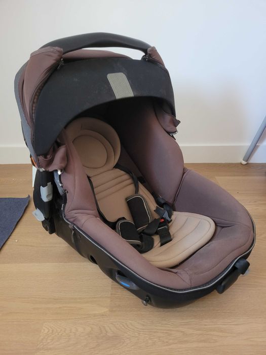 Conjunto Jané Matrix 2 - Ovo/Alcofa + Base rotativa Isofix + Carrinho de Passeio