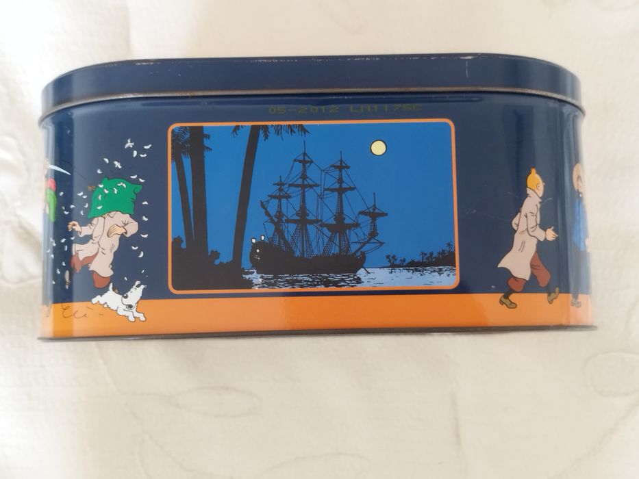 Caixa metálica do Tintim. Estas caixas foram lançadas em quantidades l