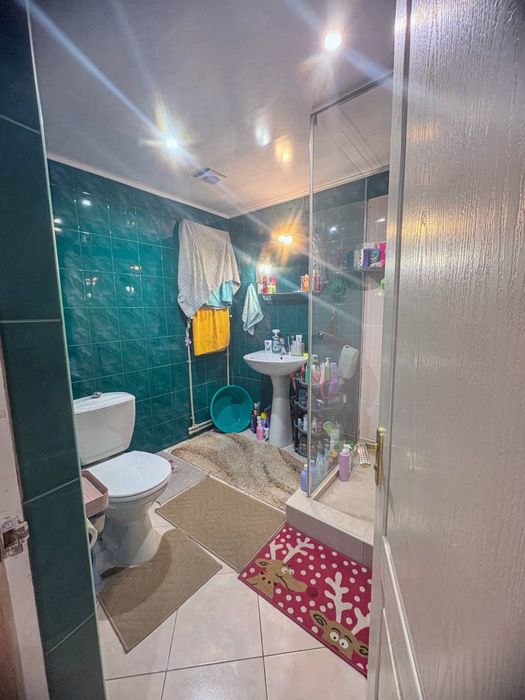 Продається просторий, комфортний будинок в м. Апостолове.