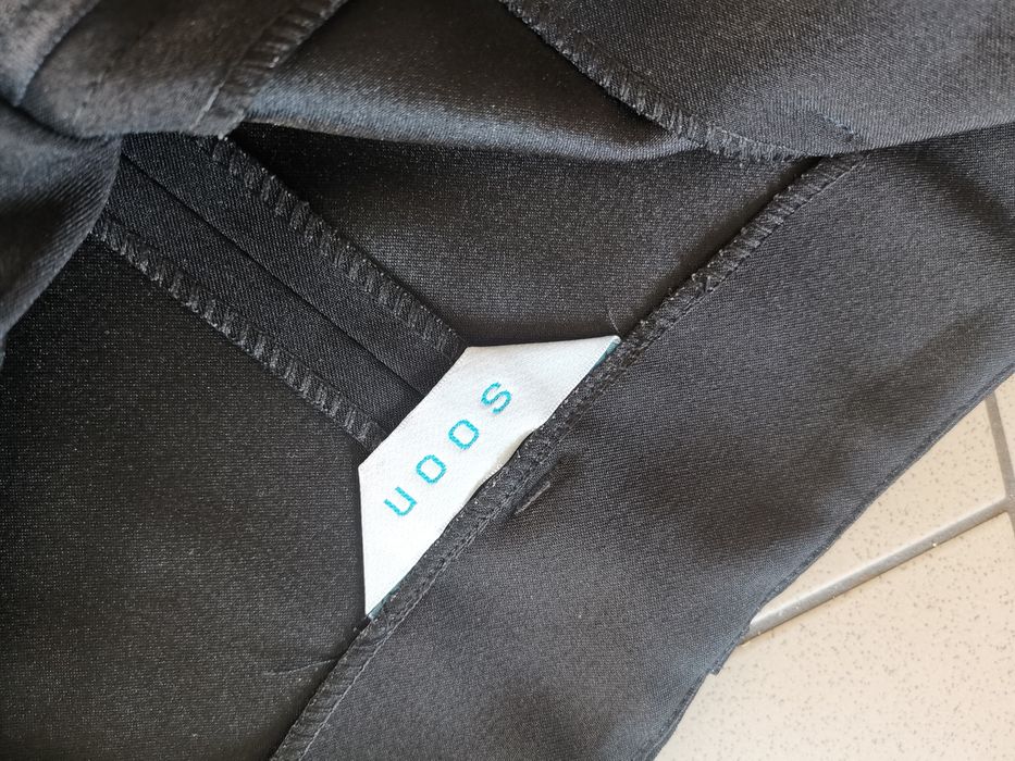 Spódnica damska elegancka klasyczna z wysokim stanem r 40 L