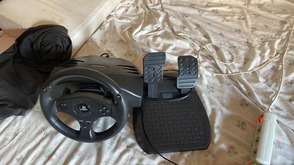 Volante para play e colunas