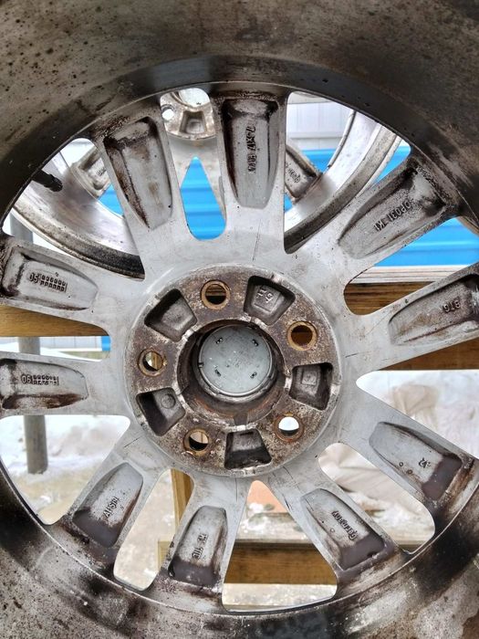 Продам диски на авто r17 5.110