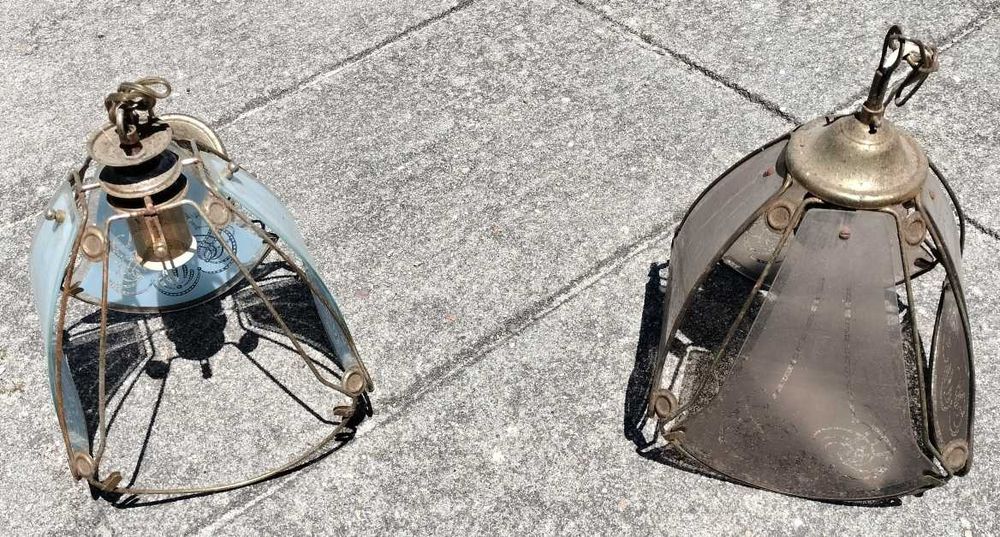 2 candeeiros antigos