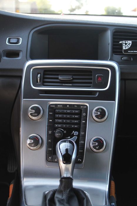 Volvo V60 2.0 D4 automat