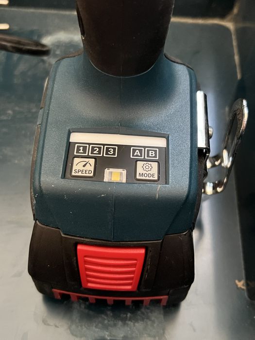 Bosch GDX 18V-210C Klucz udarowy akumulator 5.0Ah + ładowarka