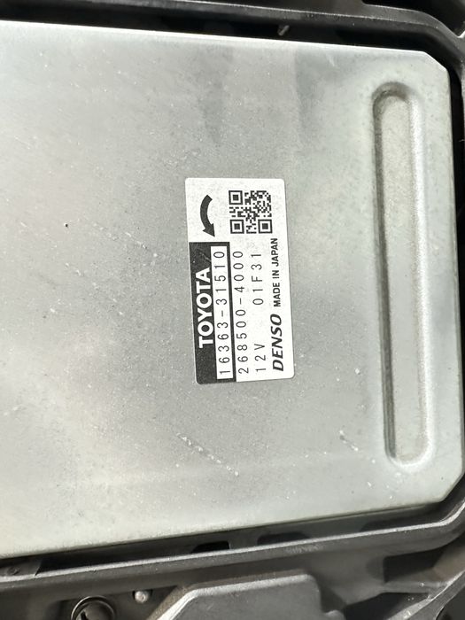 Касета радіаторів лексус 2024