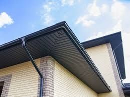 Монтаж водостічної системи та софіту (пластик, метал підсобійки)