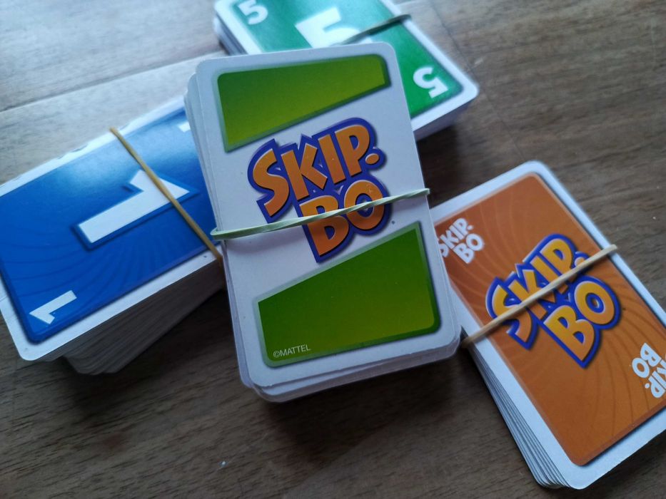 Karty do gry SKIP-BO