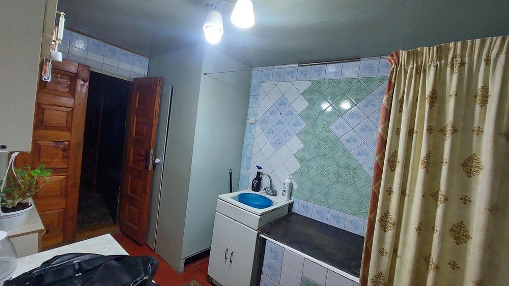 Продам 2-кімнатну квартиру. Вул.Покровська,28