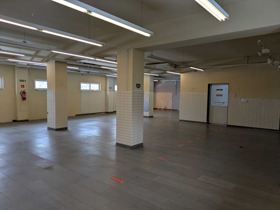 Lokal / Budynek handlowo-usługowy 310 m² | Włoszczowa, ul. Reja (parking, rampa)
