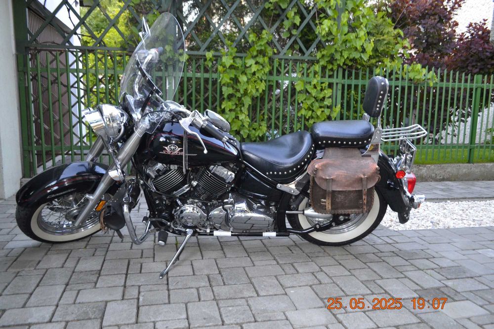 Yamaha XVS 650 cobra drag star