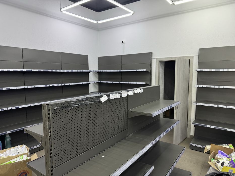 Продам стелажі для магазину