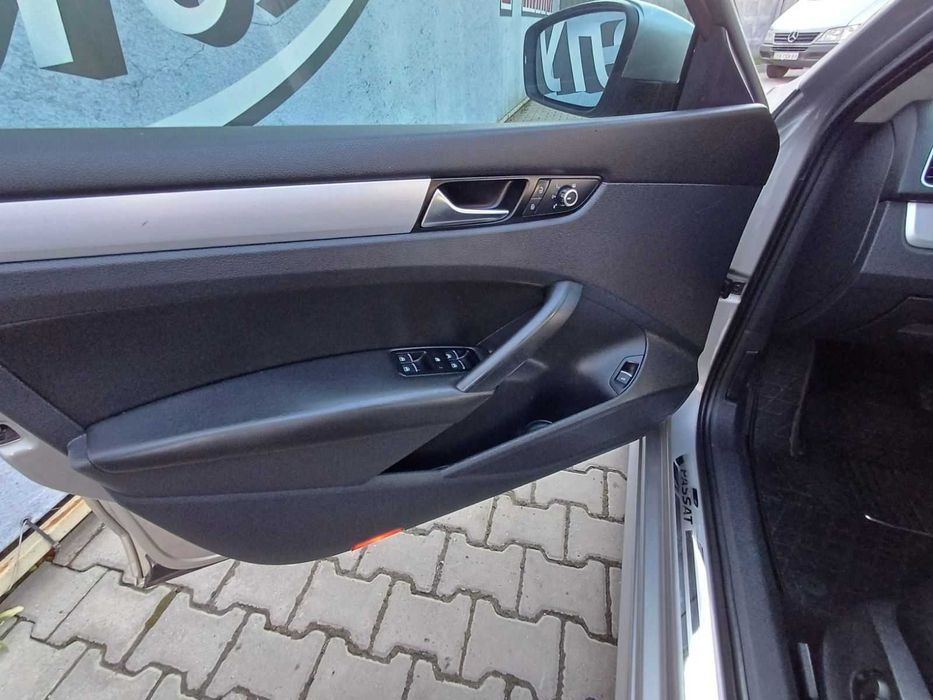 Volkswagen Passat (Фольксваген Пасат)