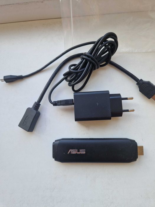 Міні-ПК Asus VivoStick (TS10)