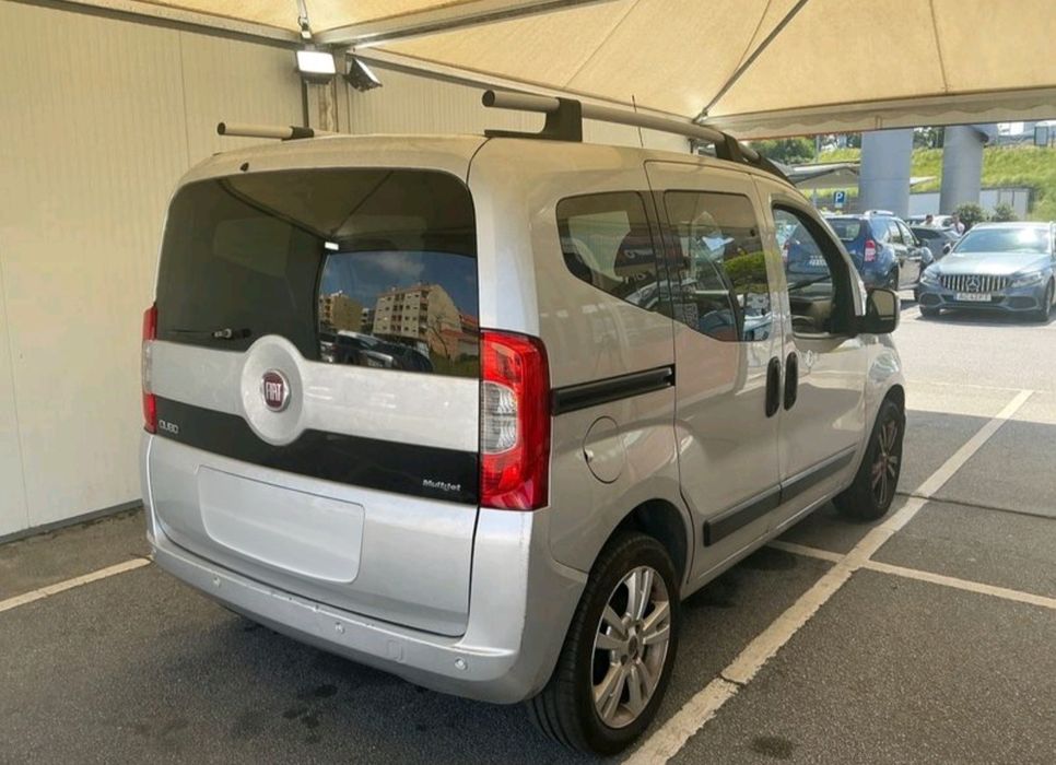 Fiat Fiorino 2014 Multijet 5 lugares 159.400 km, tem um toque á frente (Iva Dedutível) Leia descrição