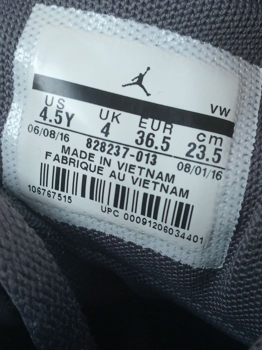 36 Nike Air Jordan Flight 4