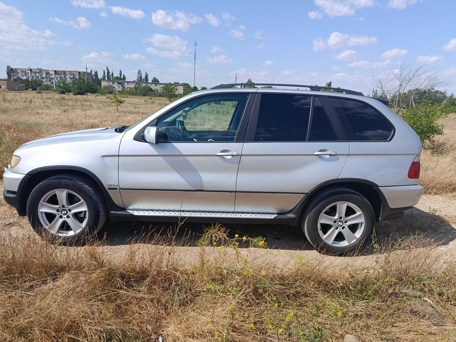 VIN WBAFA71010LU81225 фото оголошення 2 з 24