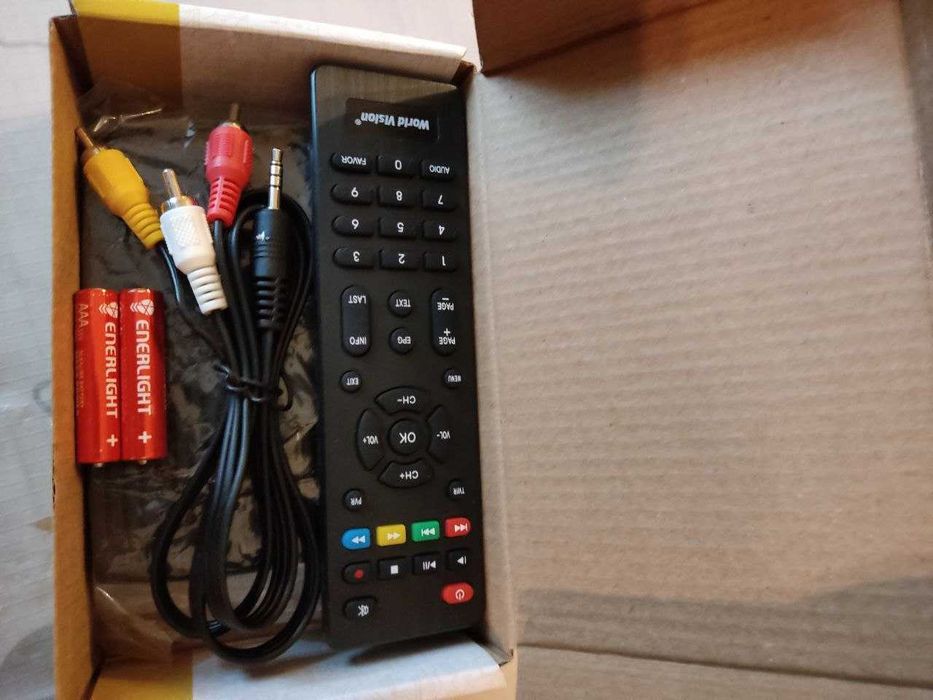 Продам тюнер Т2 новое