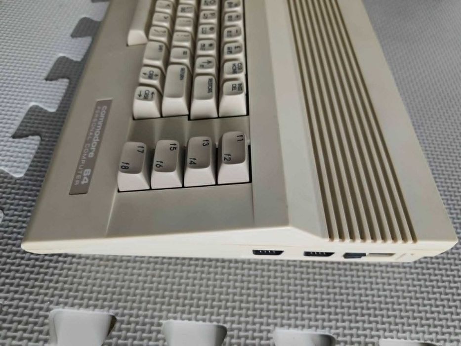Commodore 64 czarny ekran