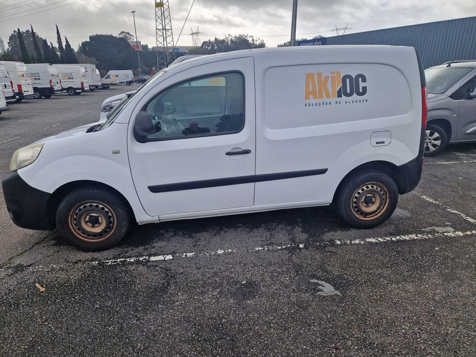 Vende RN Kangoo 1.5 Dci 90 cv de 07-2016 - Bom estado