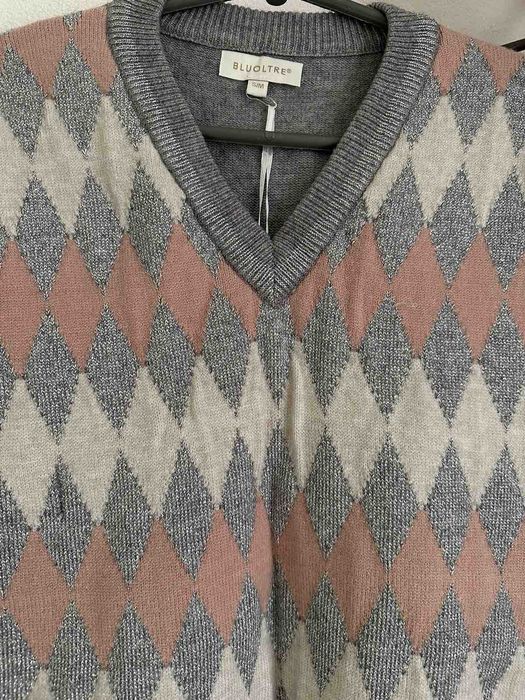 Светри по 210 грн