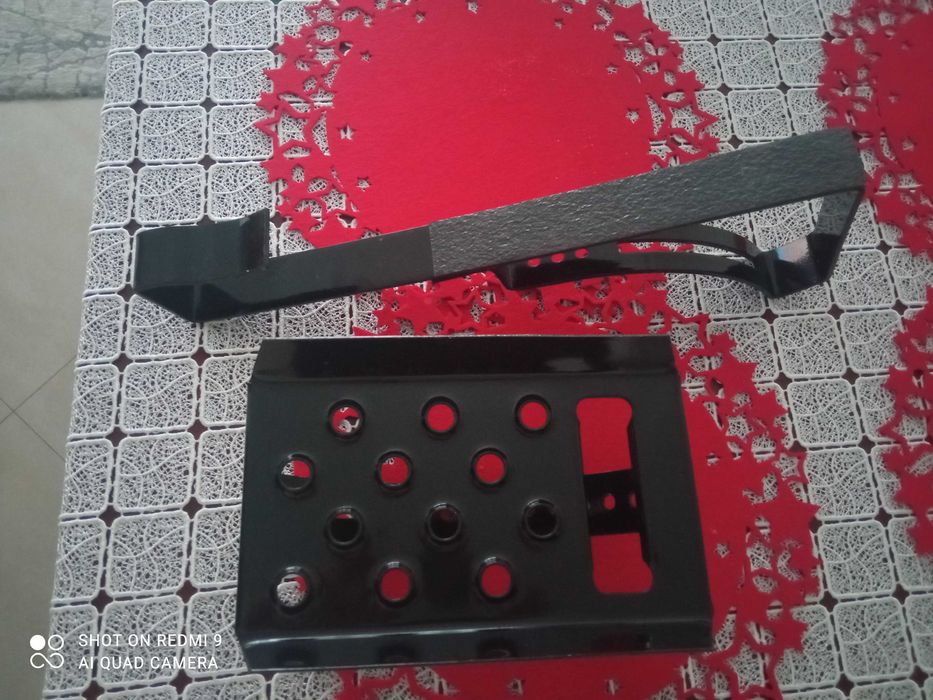 Taśma dekarska fix, spinki do dachówki, stopień kominiarski, farba IVT