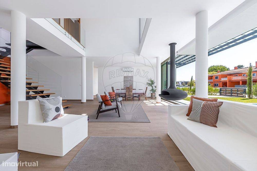 Moradia T4 para venda