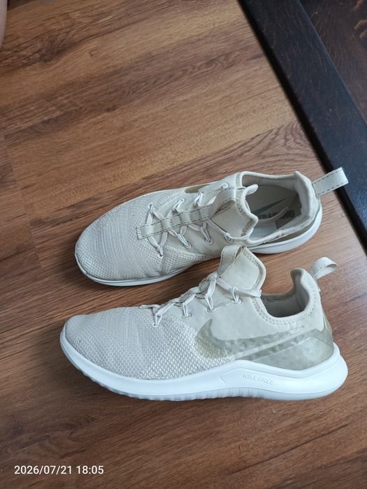 Adidasy męskie Nike 42