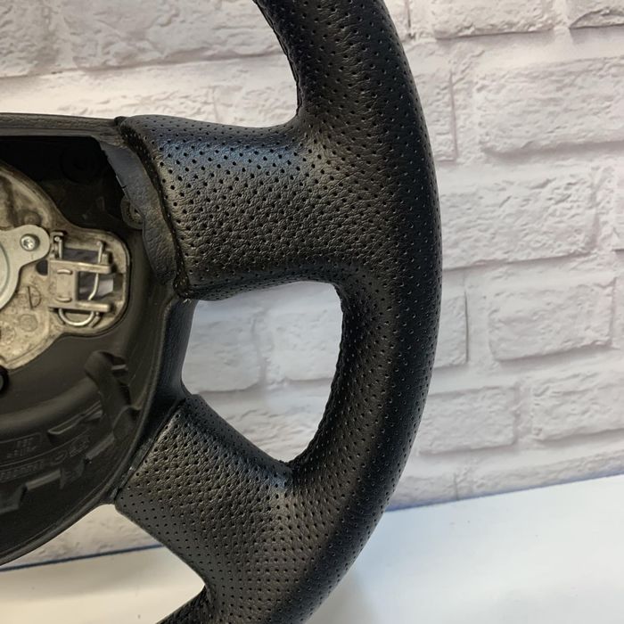 Перетягнутий руль до Т5 Caddy Transporter B6 Passat на обмін