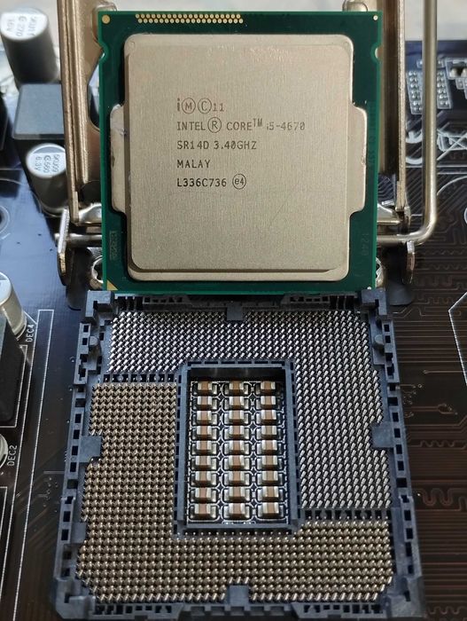 Gigabyte GA-B85M-HD3G + Intel Core i5-4670 3,4 GHz (Socket 1150)