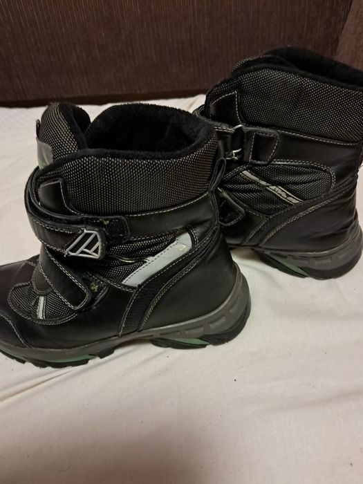 Зимние сапожки на мальчика 35размер