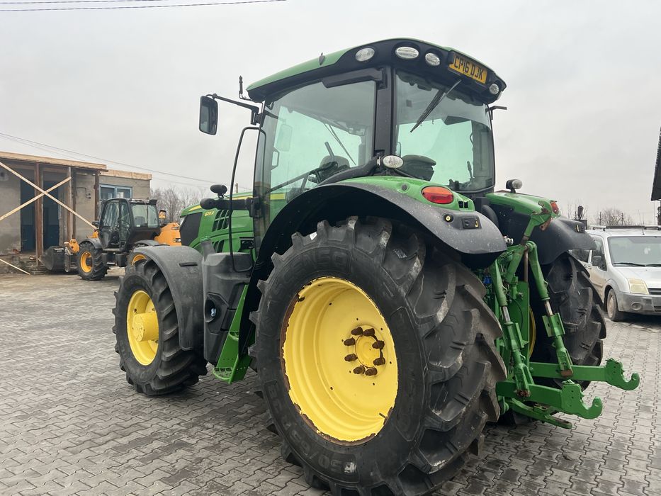Трактор John Deere 6155R