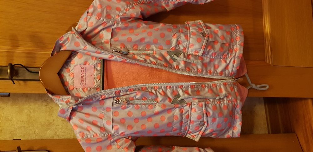 Курточка 110 р .