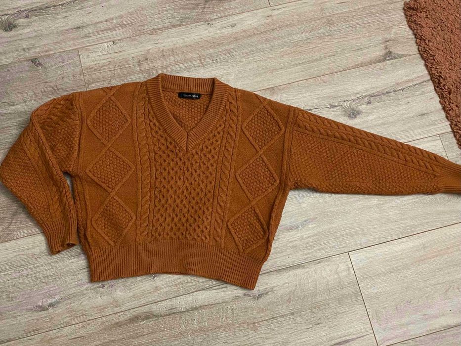 Кофта-джемпер вязана дитяча тепла в ідеалі.Шерсть