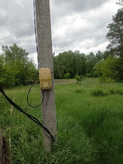 Продається земельна ділянка для будівництва з мальвничим виглядом на озеро і ліс село ГАВРОНЩИНА