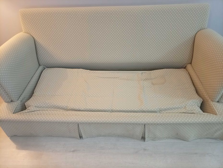 Sofá cama três corpos