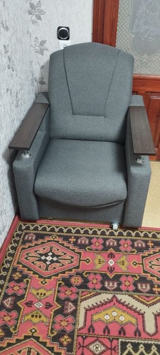 Кресло не раскладное