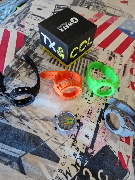 Watx & Colors [RWA2710] + 4 braceletes