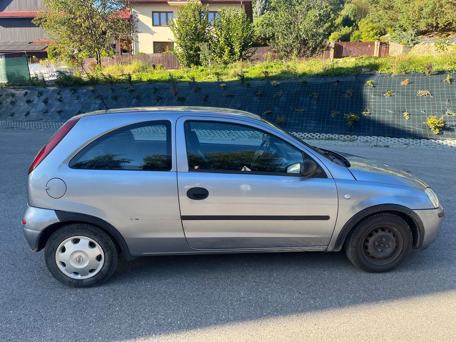 Opel Corsa -C.